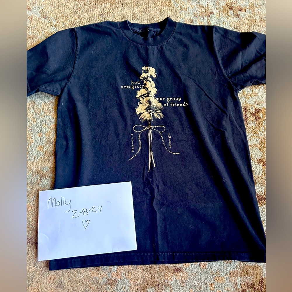 Taylor Swift Champagne Problems Evermore Tee EUC